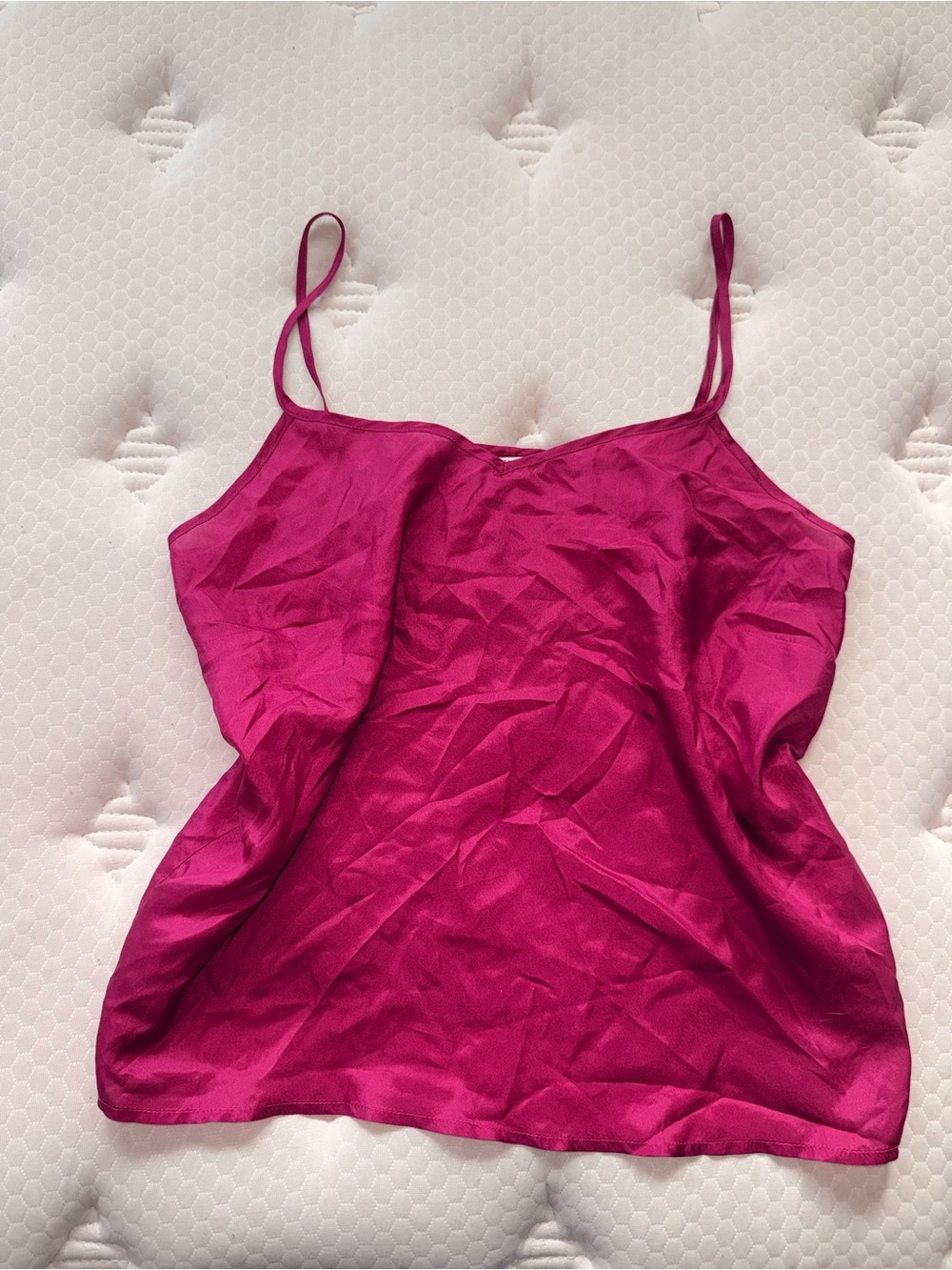 160. Nieves Lavi New York 100% silk pink cami top in size M